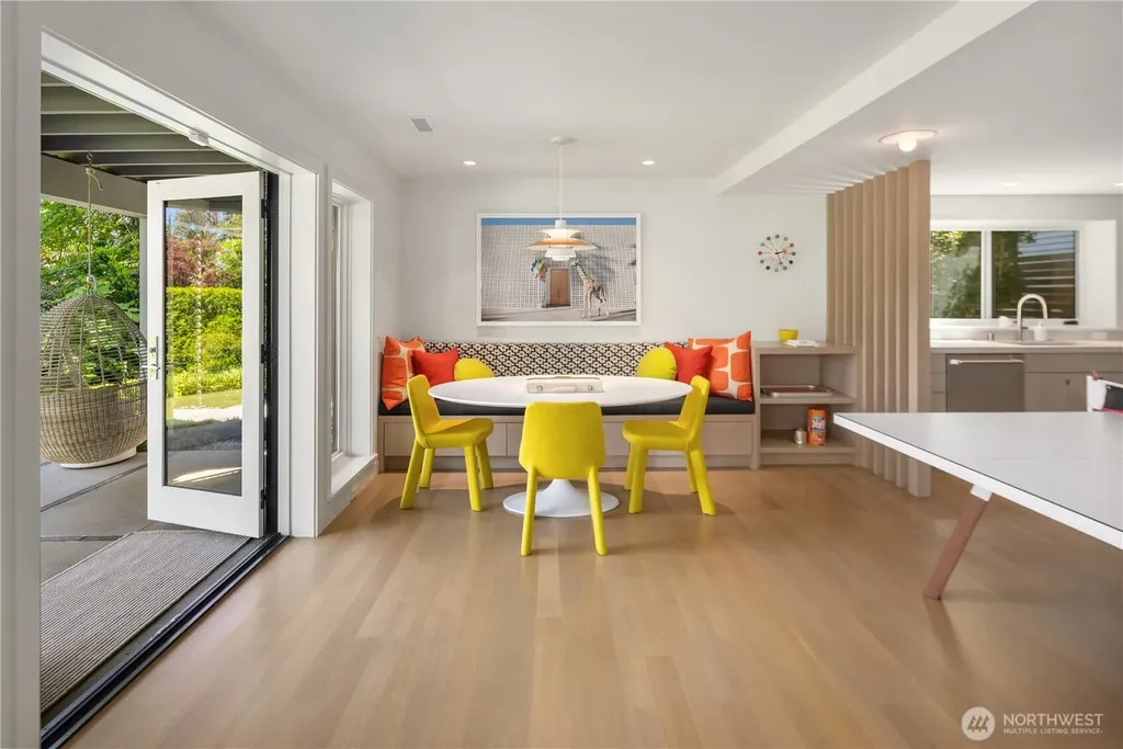 1514 Shenandoah Drive E Seattle WA 98112