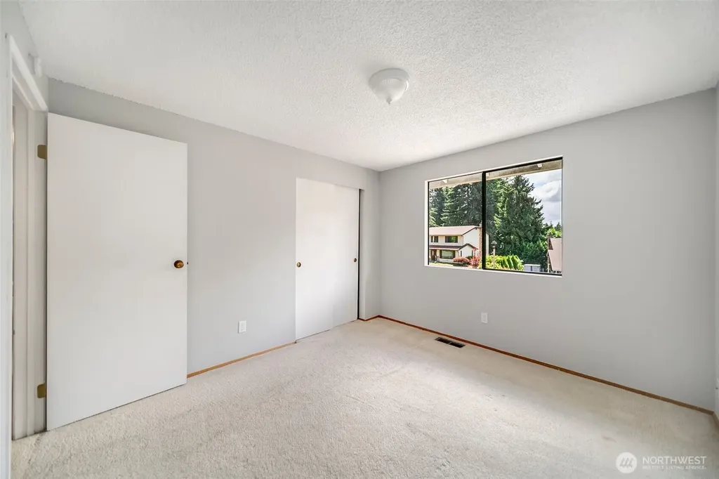 7880 NE Forest Ridge Lane Bremerton WA 98311