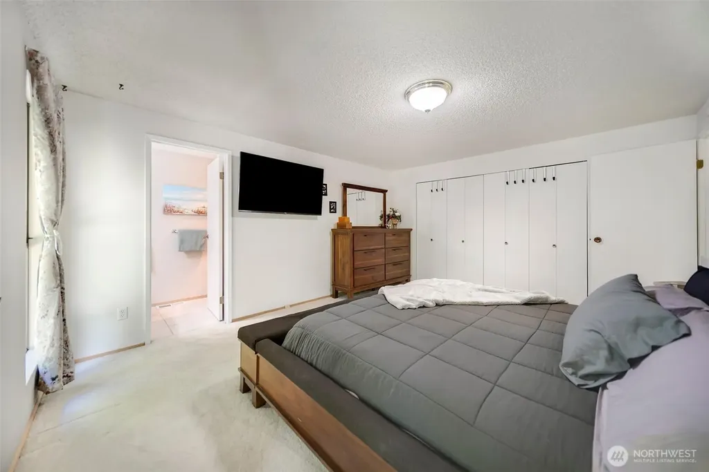 7880 NE Forest Ridge Lane Bremerton WA 98311