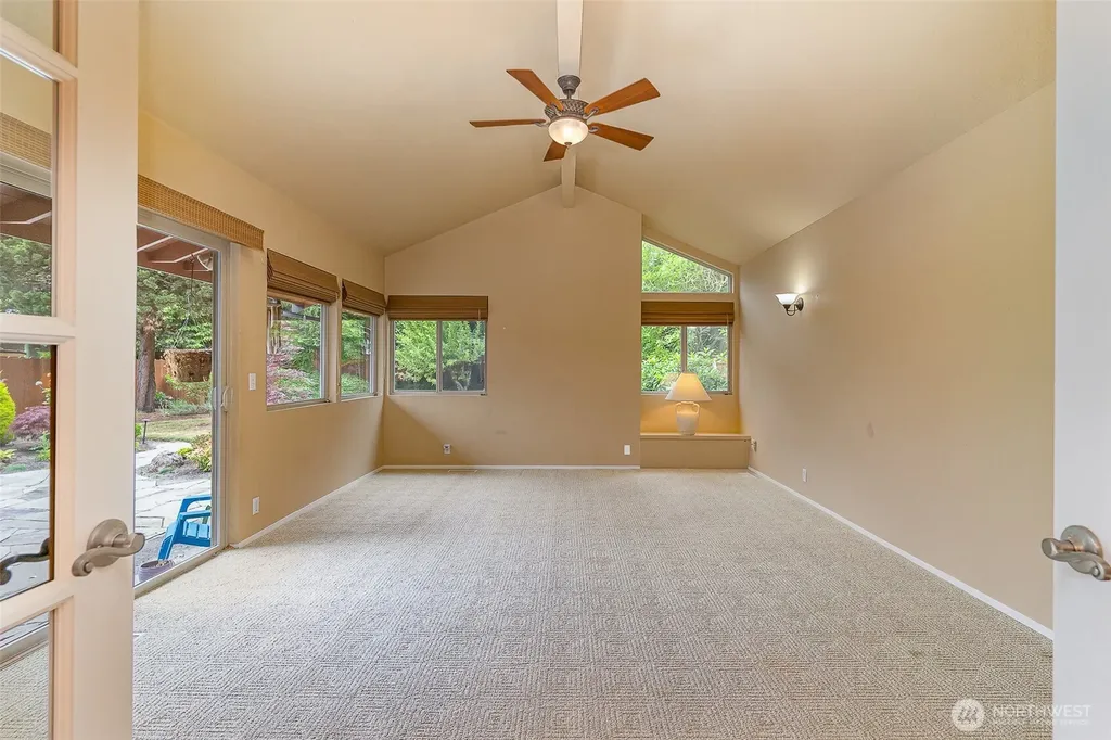 8612 21st Avenue NW Seattle WA 98117