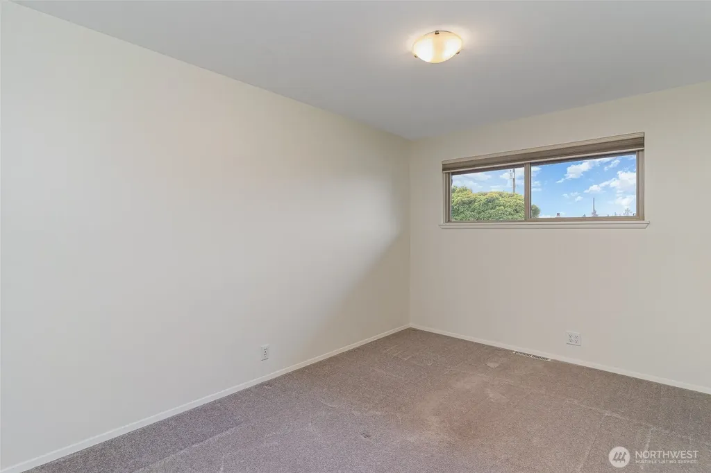 8612 21st Avenue NW Seattle WA 98117