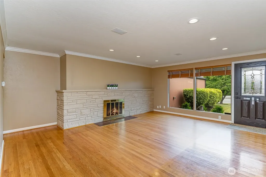 8612 21st Avenue NW Seattle WA 98117