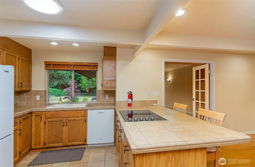 8612 21st Avenue NW Seattle WA 98117