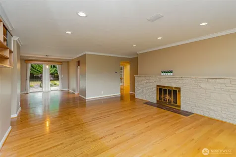 8612 21st Avenue NW Seattle WA 98117
