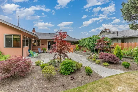 8612 21st Avenue NW Seattle WA 98117