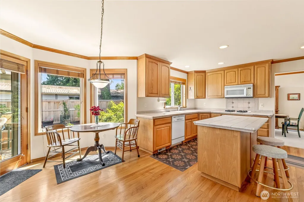 21807 87th Place W Edmonds WA 98026