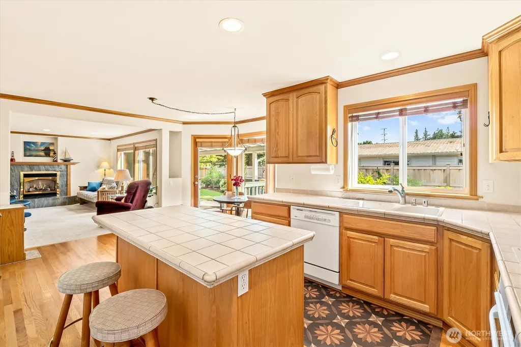 21807 87th Place W Edmonds WA 98026