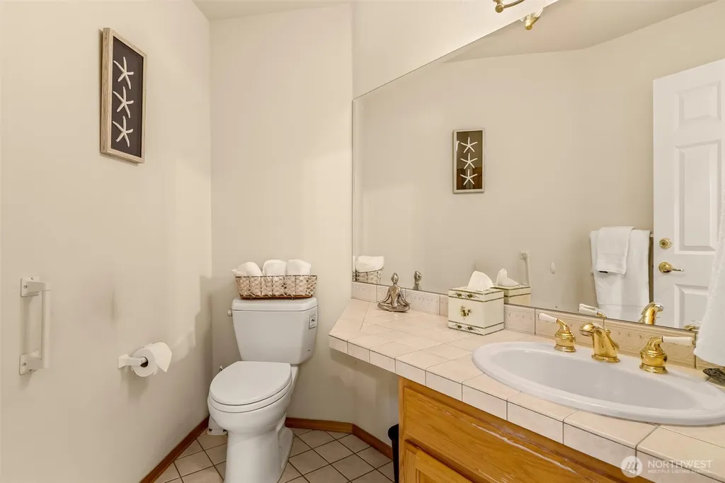21807 87th Place W Edmonds WA 98026