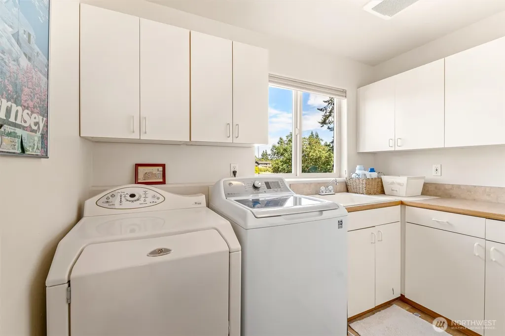 21807 87th Place W Edmonds WA 98026