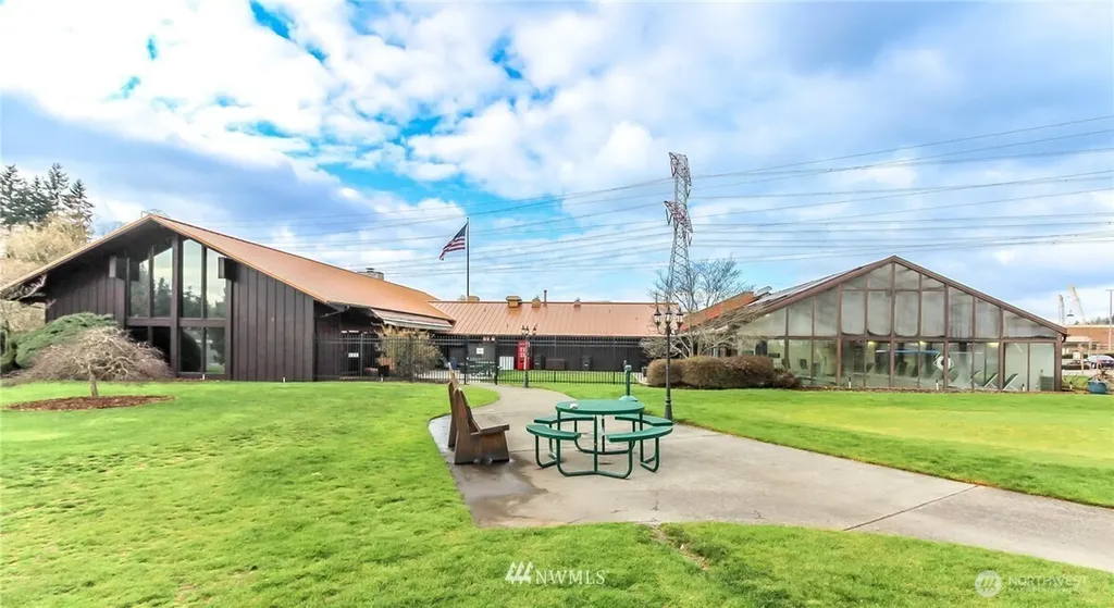 2101 S 324th Street Federal Way WA 98003