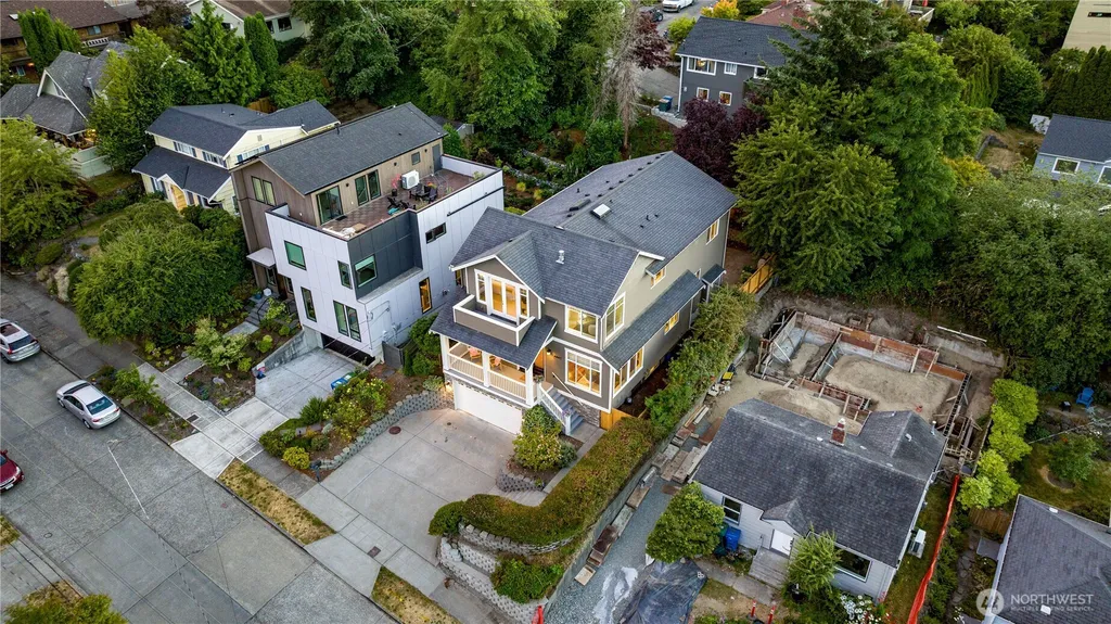 4047 Willams Avenue W Seattle WA 98199