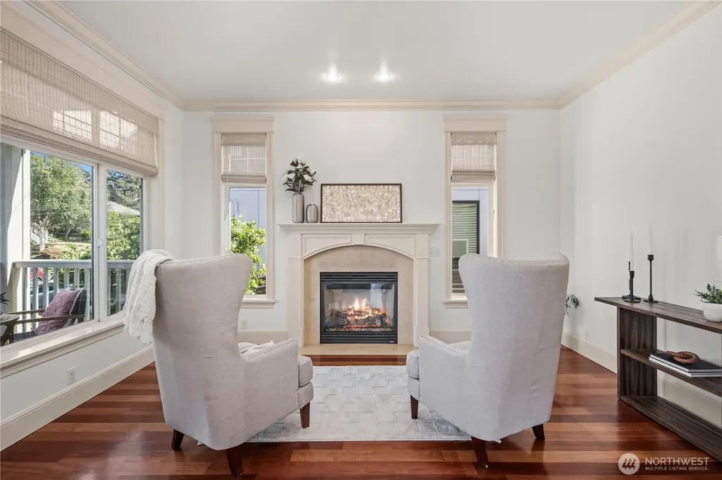4047 Willams Avenue W Seattle WA 98199