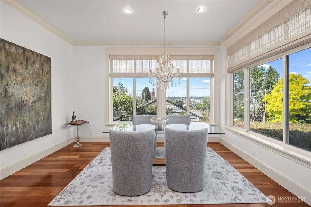 4047 Willams Avenue W Seattle WA 98199