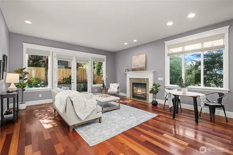 4047 Willams Avenue W Seattle WA 98199