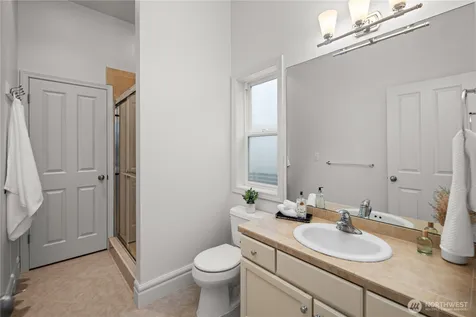 4047 Willams Avenue W Seattle WA 98199
