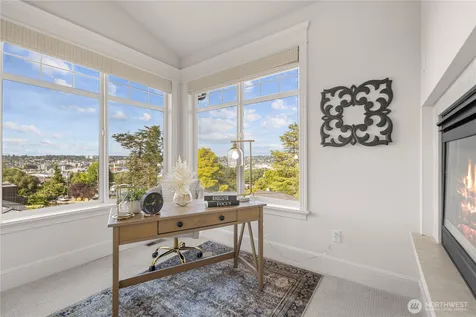 4047 Willams Avenue W Seattle WA 98199