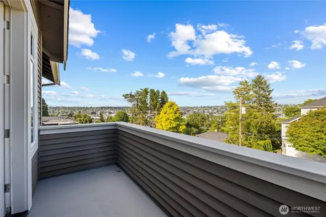 4047 Willams Avenue W Seattle WA 98199