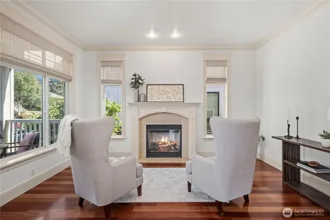 4047 Willams Avenue W Seattle WA 98199