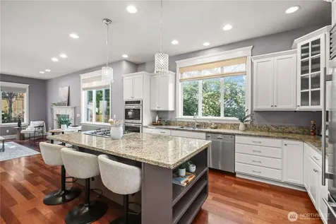 4047 Willams Avenue W Seattle WA 98199