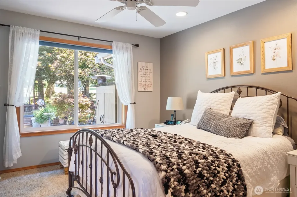 260 E Penzance Road Shelton WA 98584