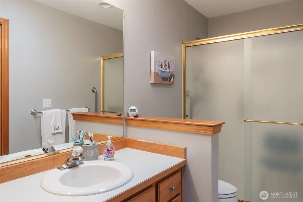 260 E Penzance Road Shelton WA 98584