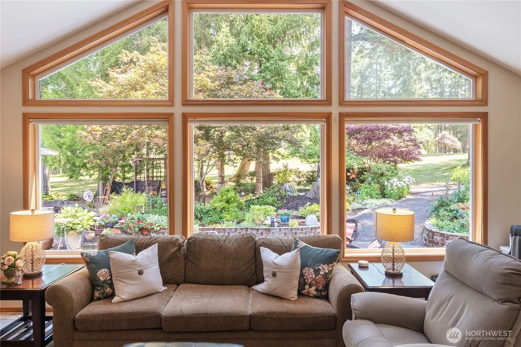 260 E Penzance Road Shelton WA 98584