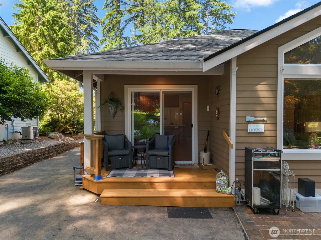 260 E Penzance Road Shelton WA 98584