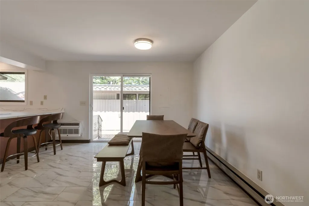 17050 Northup Way Bellevue WA 98008