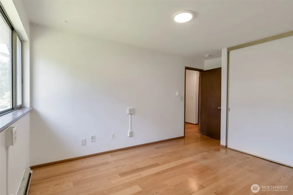 17050 Northup Way Bellevue WA 98008