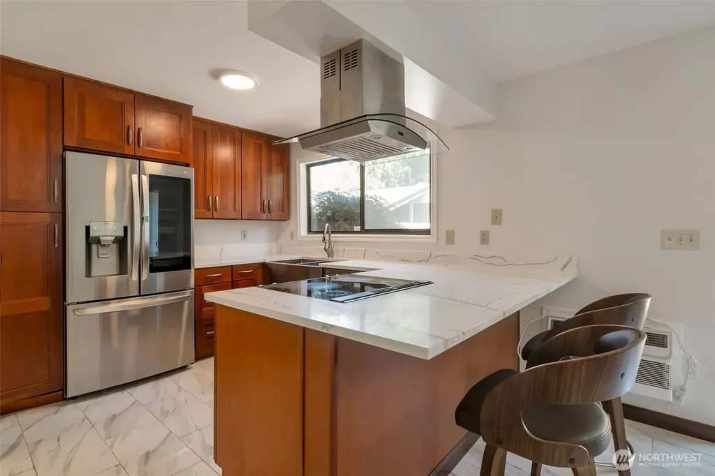 17050 Northup Way Bellevue WA 98008