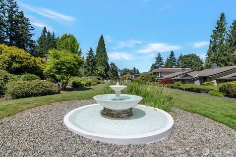 17050 Northup Way Bellevue WA 98008