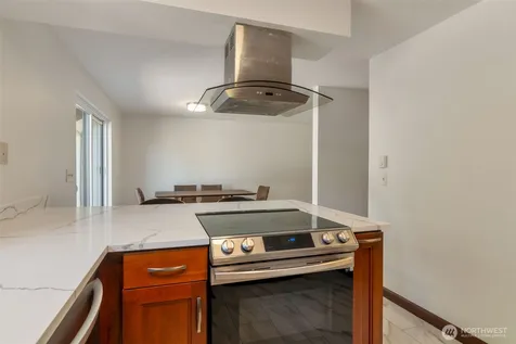 17050 Northup Way Bellevue WA 98008