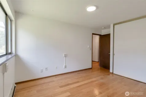 17050 Northup Way Bellevue WA 98008