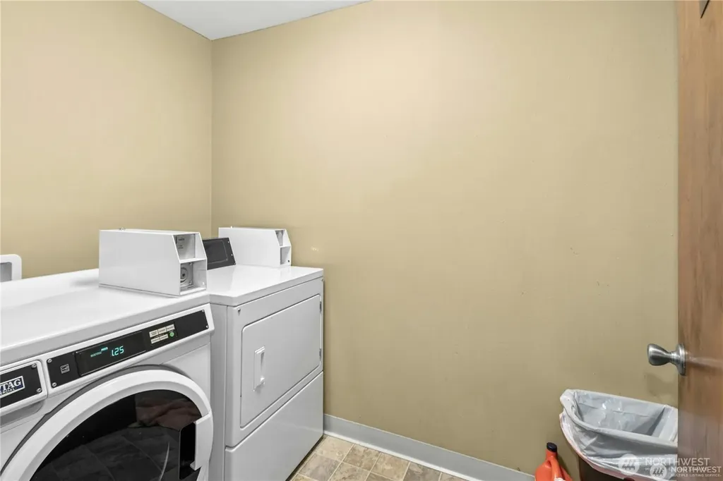 11010 NE 68th Street Kirkland WA 98033