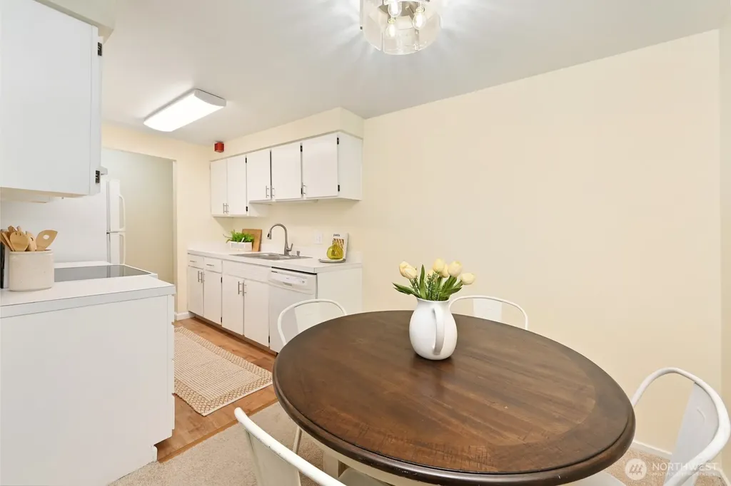 11010 NE 68th Street Kirkland WA 98033