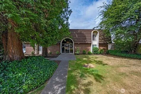 11010 NE 68th Street Kirkland WA 98033