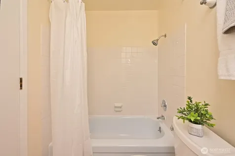 11010 NE 68th Street Kirkland WA 98033