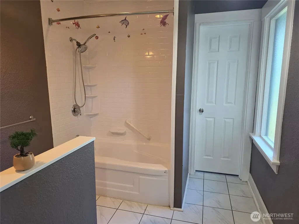 8902 Forest Road SW Lakewood WA 98498