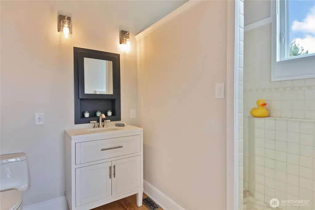 5697 Casper Court Langley WA 98260
