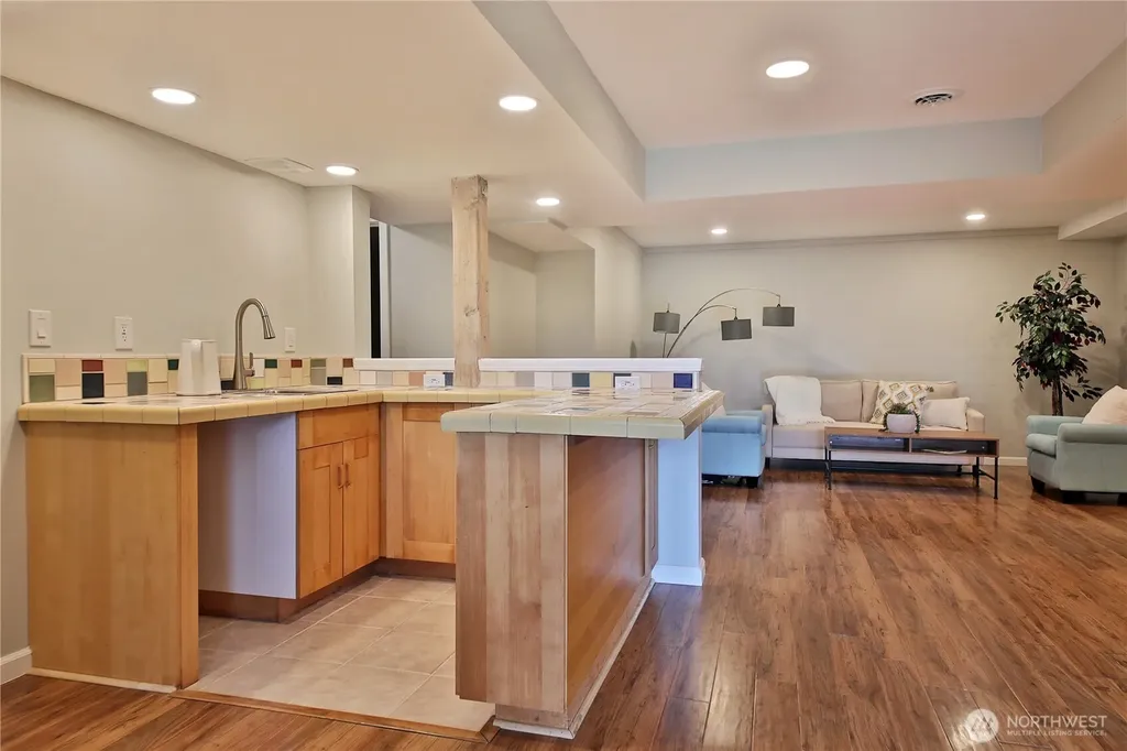 5697 Casper Court Langley WA 98260