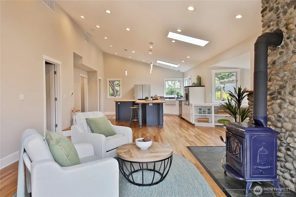 5697 Casper Court Langley WA 98260