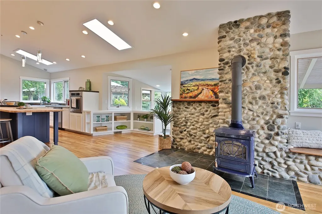 5697 Casper Court Langley WA 98260