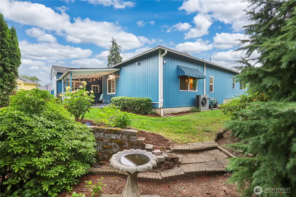 222 105th Street E Tacoma WA 98445