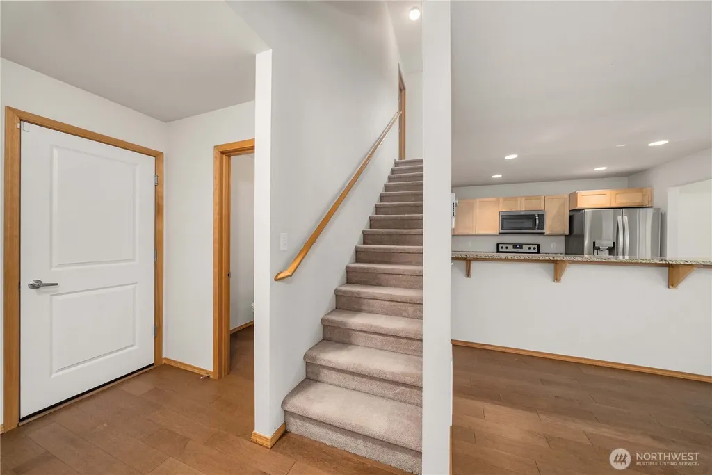 391 NE Ohenry Court Poulsbo WA 98370