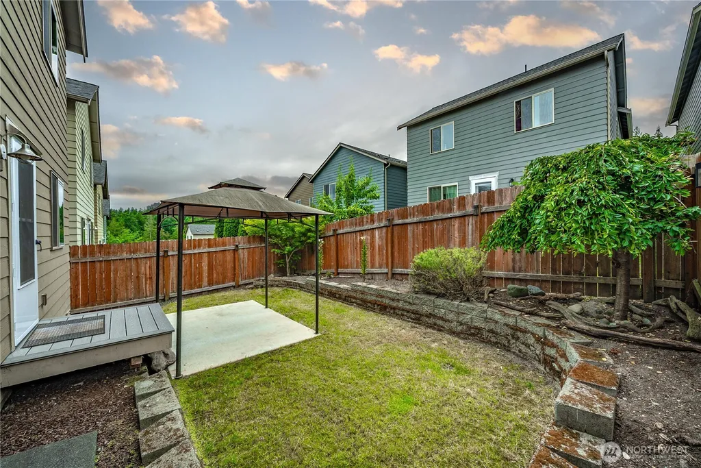 391 NE Ohenry Court Poulsbo WA 98370