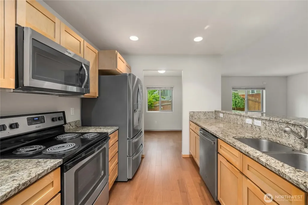 391 NE Ohenry Court Poulsbo WA 98370