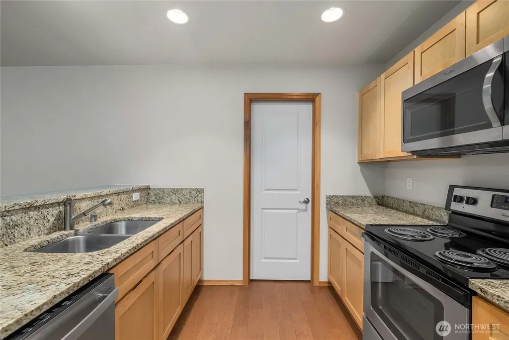 391 NE Ohenry Court Poulsbo WA 98370