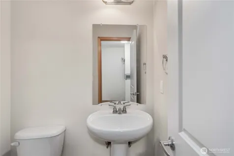 391 NE Ohenry Court Poulsbo WA 98370