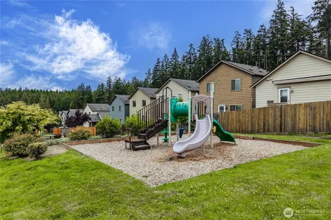 391 NE Ohenry Court Poulsbo WA 98370
