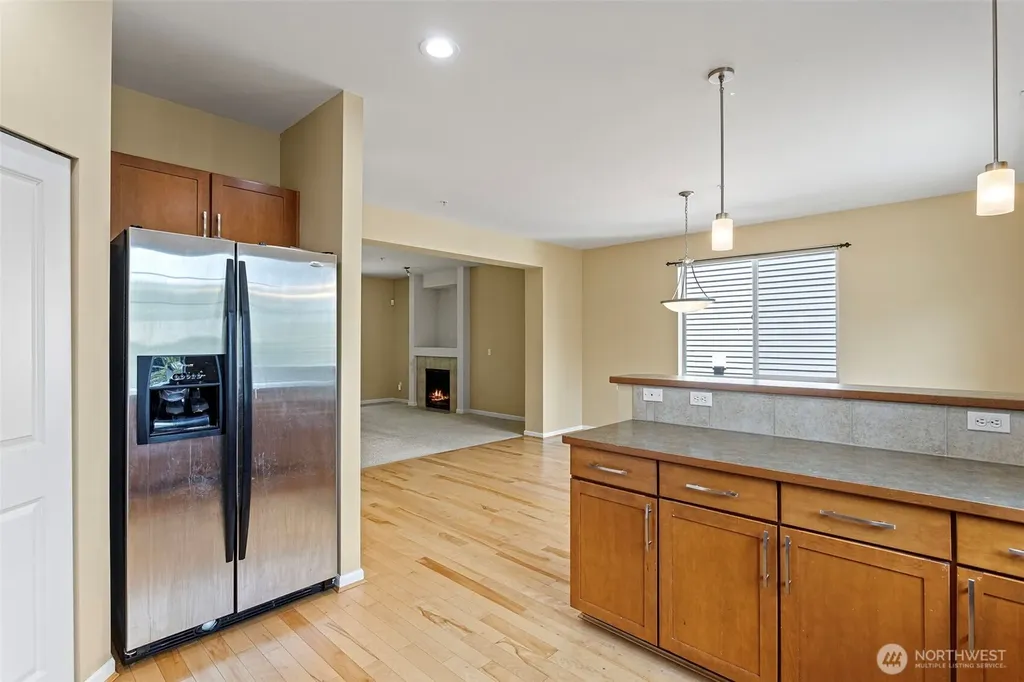 21251 S 40th Place Seatac WA 98198